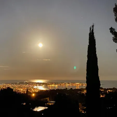Domaine Des Encourdoules Guest house Vallauris