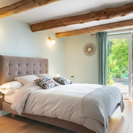 Guest house Domaine Des Encourdoules