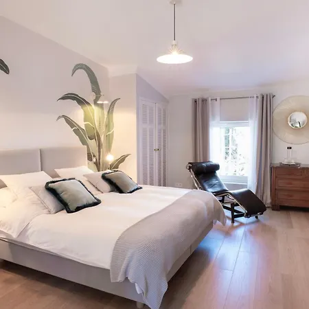 Domaine Des Encourdoules Guest house Vallauris