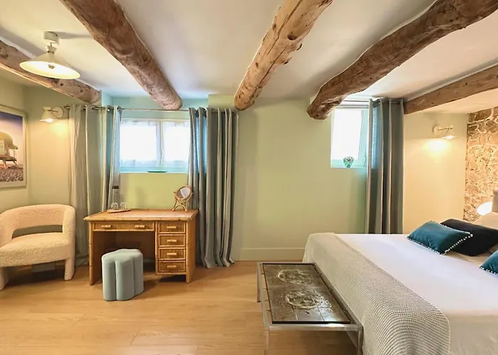 Domaine Des Encourdoules 3*